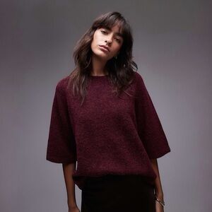 & OTHER STORIES
Alpaca Short Sleeve Knitted Sweater Burgundy